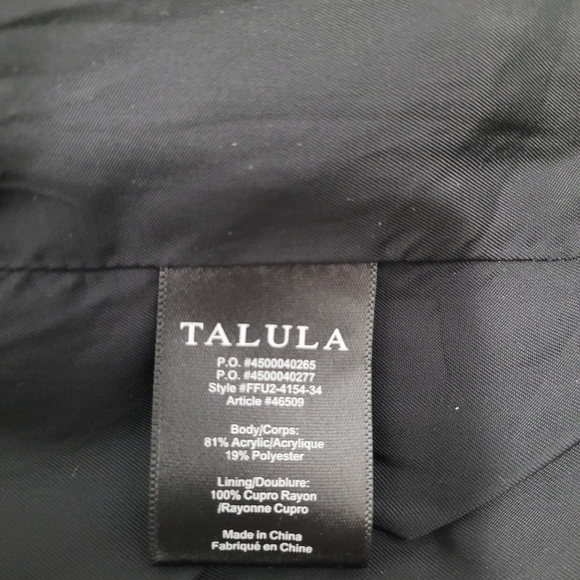 Talula-Aritzia,Faux Fur sleeveless vest in Gray/Brown Color. Hook closure.Size:M - Picture 5 of 6